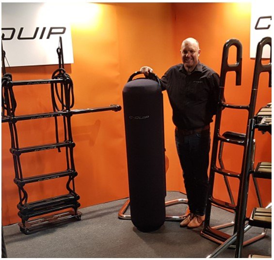 C-Quip virtual showcase stand